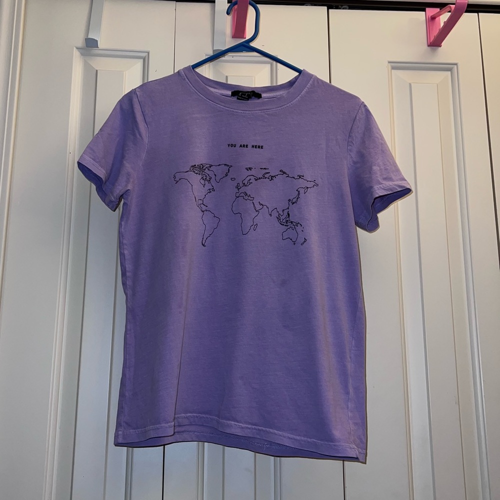 Small Forever 21 Short Sleeve Graphic TShirt